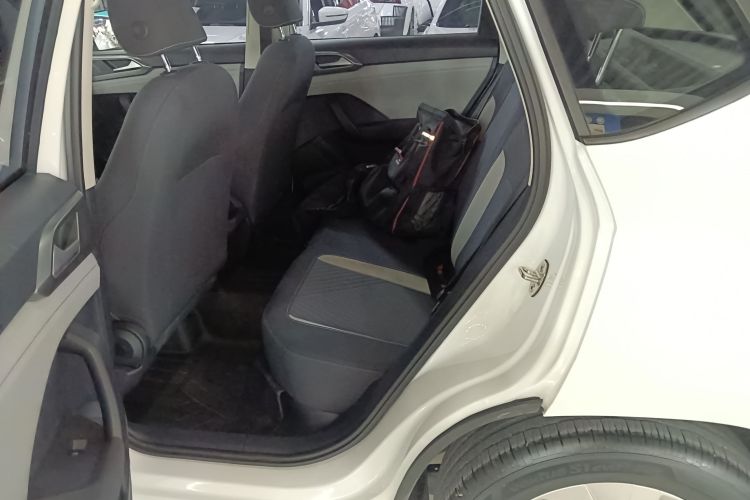 大众 途岳 2023款 300TSI 两驱新月版中控内饰21