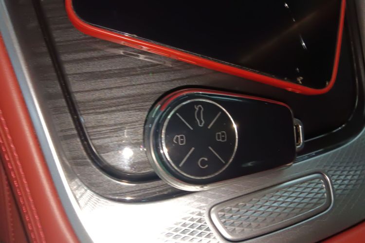 星途 瑶光C-DM 2025款 210超长续航Pro两驱中控内饰7001