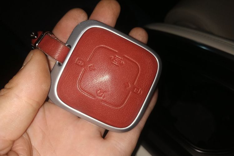 极氪007 2025款 长续航后驱智驾版 100kWh中控内饰11