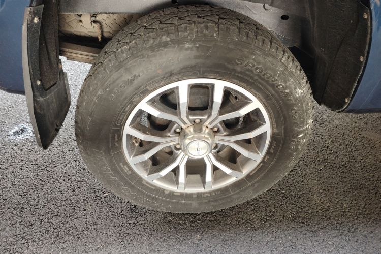 五十铃 TAGA达咖H 2021款 3.0T柴油手动四驱超值版长轴距4KH1CT6H1车身外观6008