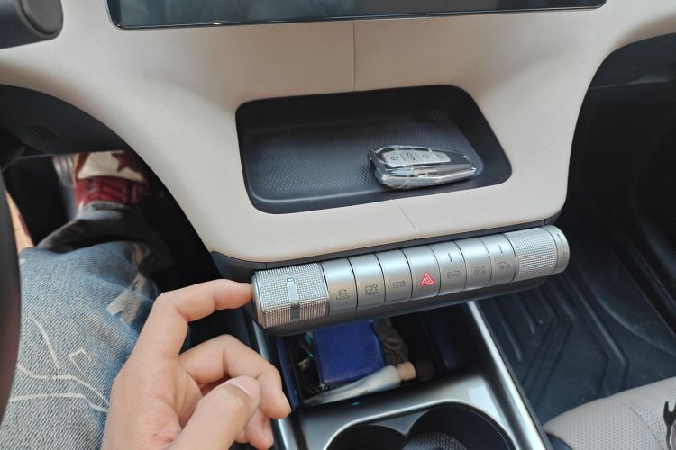 比亚迪 海豚 2023款 420km 时尚版局部细节18