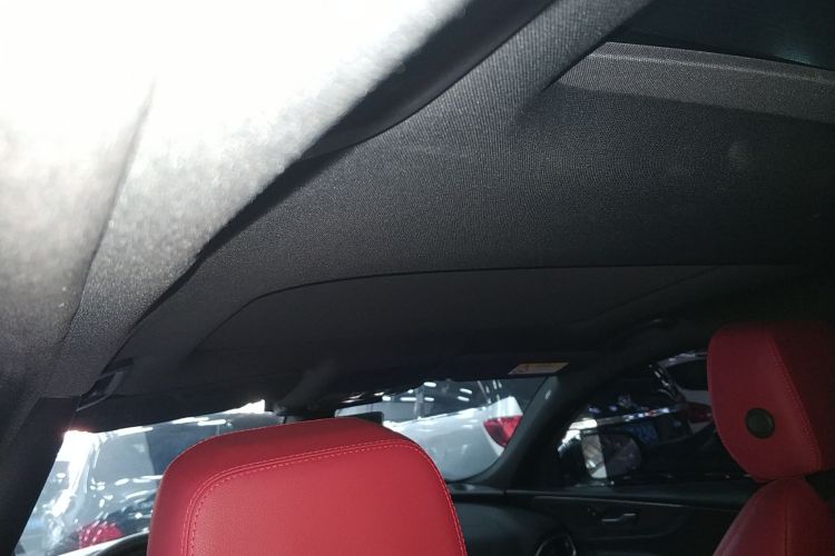 捷豹XEL 2020款 2.0T 200PS R-DYNAMIC S进取运动版中控内饰22