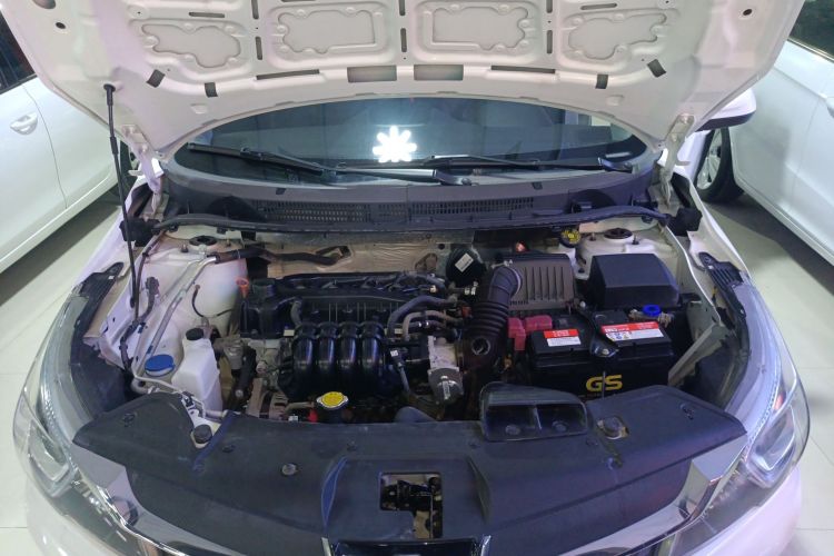 纳智捷 锐3 2016款 1.6L 手动智享型机舱底盘24