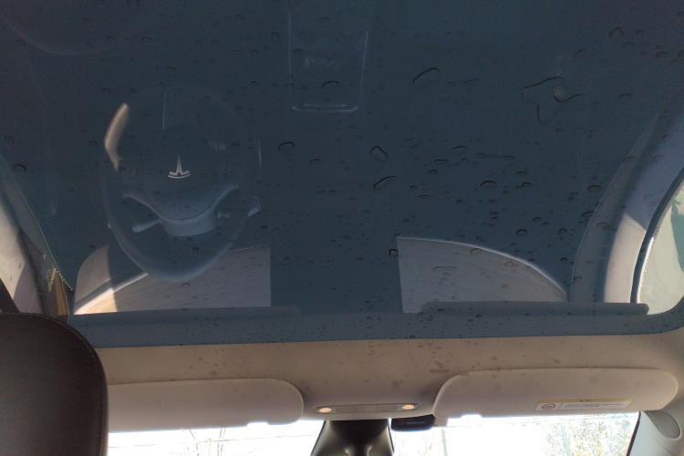 特斯拉 Model Y 2022款 Performance高性能全轮驱动版局部细节22