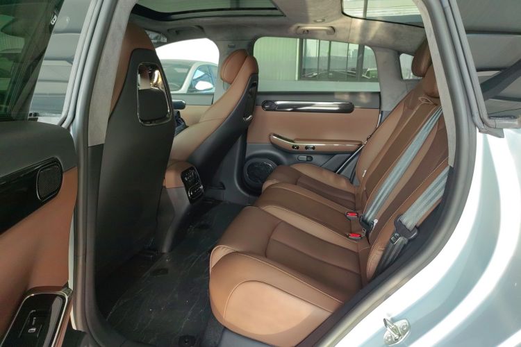 零跑汽车 零跑C01 2023款 630四驱性能版中控内饰21