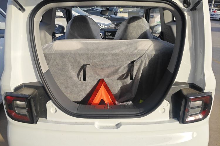 吉利银河 熊猫 2025款 210km 元气熊机舱底盘23