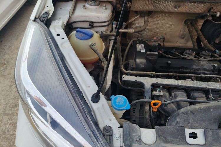 奇瑞 瑞虎5x 2022款 超级英雄版 1.5L 手动时尚型机舱底盘25