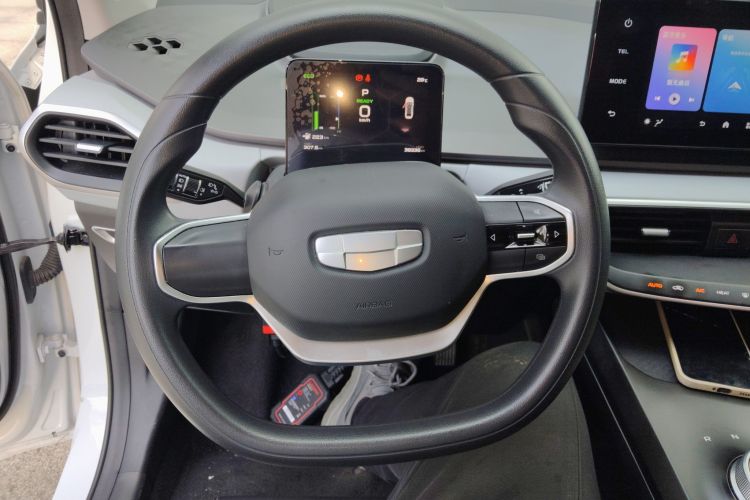 吉利几何A 2024款 410KM 出行版中控内饰13