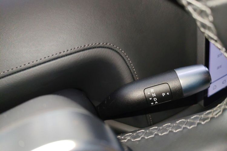 理想汽车 理想L8 2023款 Max局部细节18