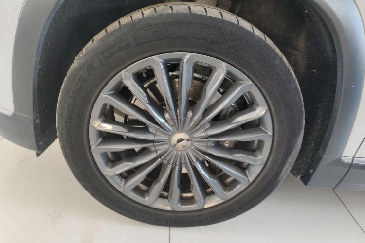 蔚来ES8 2022款 75kWh 七座版车身外观6007