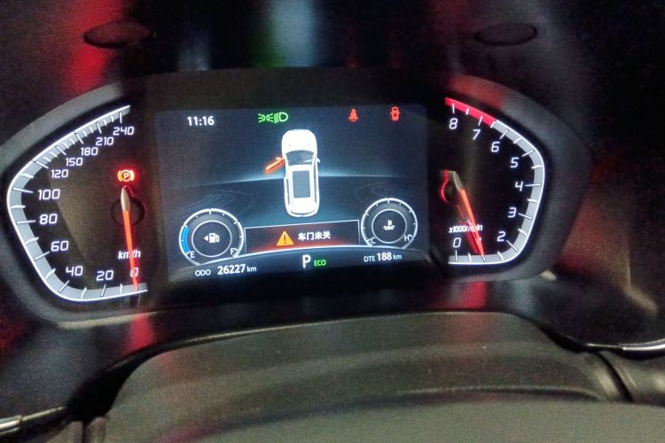 长安CS75 2022款 蓝鲸版 1.5T DCT尊贵型中控内饰14