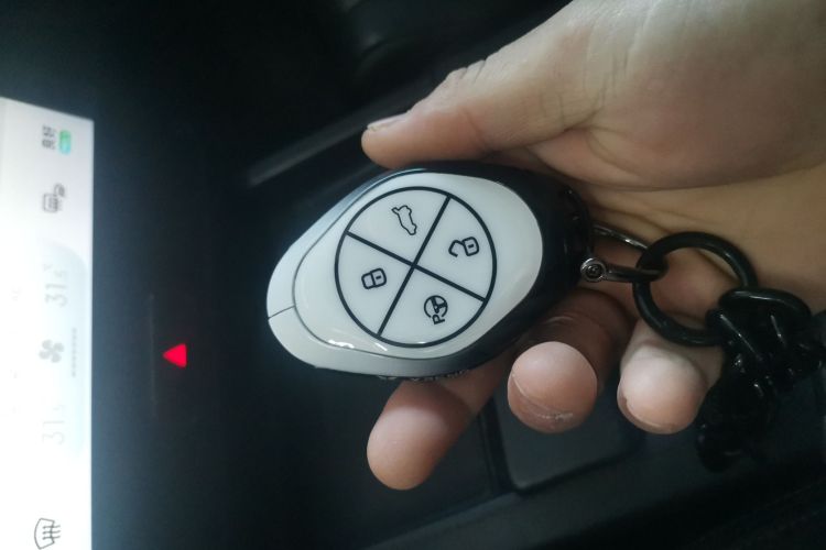 小鹏G3 2020款 520 智享版中控内饰7001