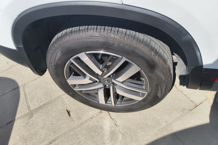 长安CS75 2023款 畅享版 1.5T DCT豪华版车身外观6008