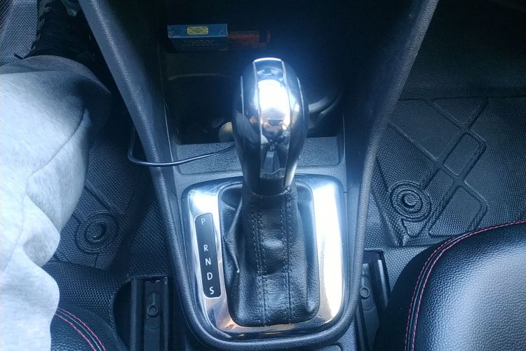 大众 捷达 2015款 质惠版 1.6L 自动时尚型局部细节18