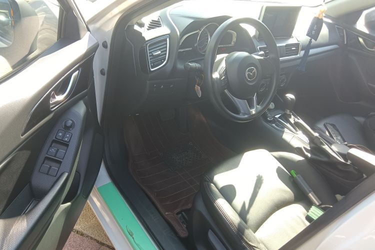 马自达3 昂克赛拉 2016款 三厢 1.5L 自动舒适型中控内饰20