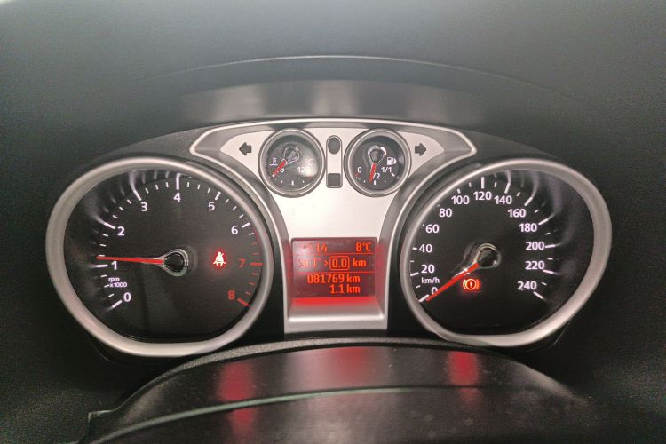 福特 福克斯 2013款 两厢经典 1.8L 手动基本型局部细节14