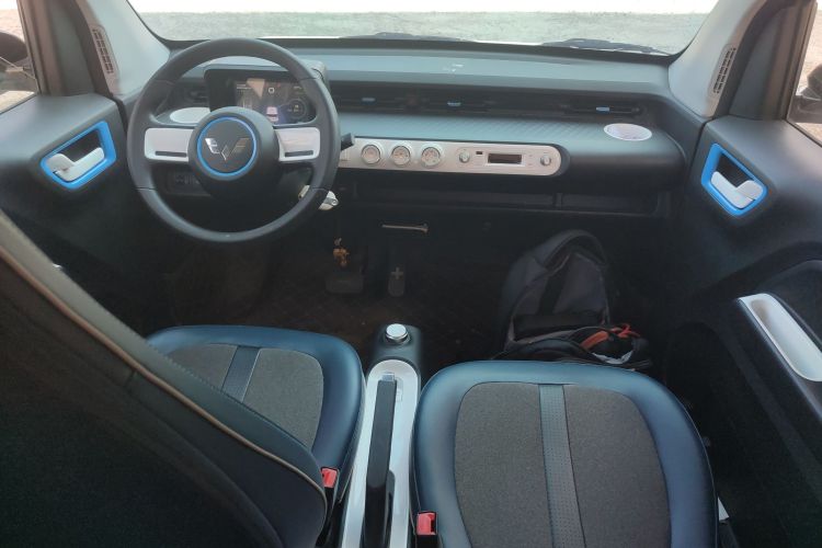 五菱汽车 宏光MINIEV 2022款 GAMEBOY 300km 玩咖款 磷酸铁锂中控内饰7002