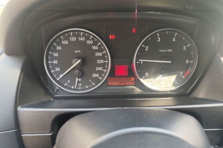 宝马X1 2015款 sDrive18i 时尚晋级版中控内饰14