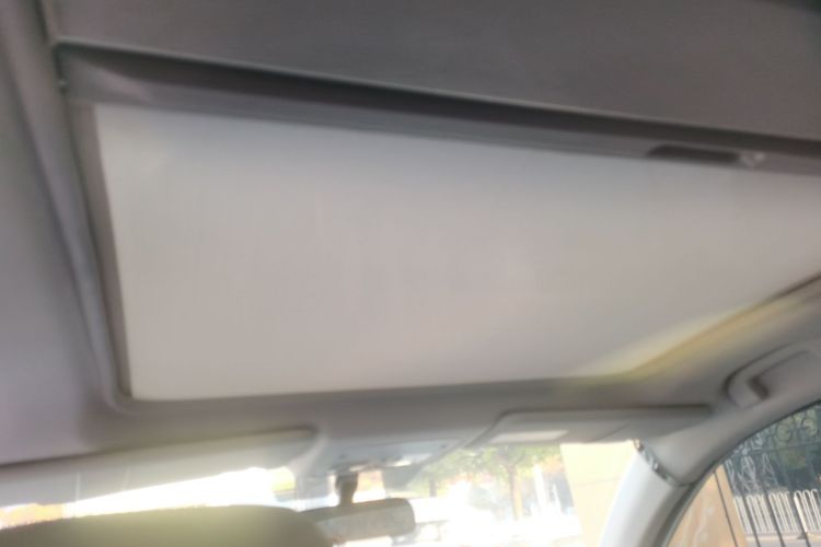 雷诺 科雷傲(进口) 2014款 改款 2.0L 两驱时尚版局部细节22