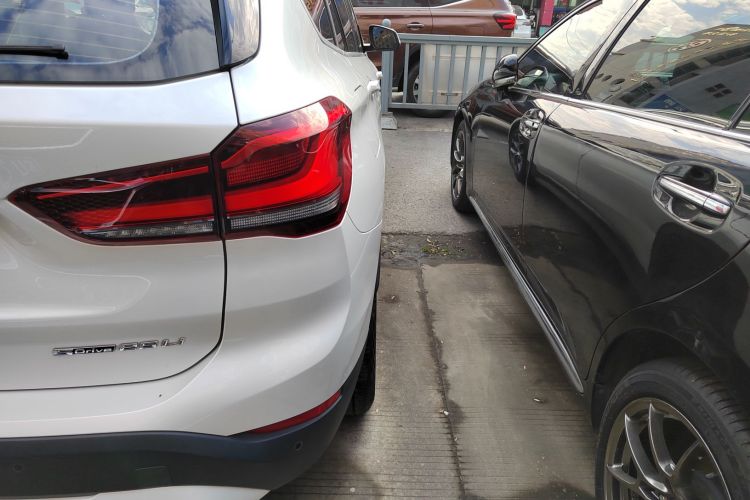 宝马X1 2020款 sDrive25Li 领先型车身外观9