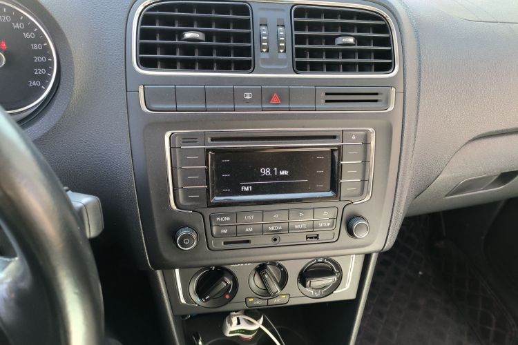 大众 Polo 2016款 1.6L 自动舒适型中控内饰16