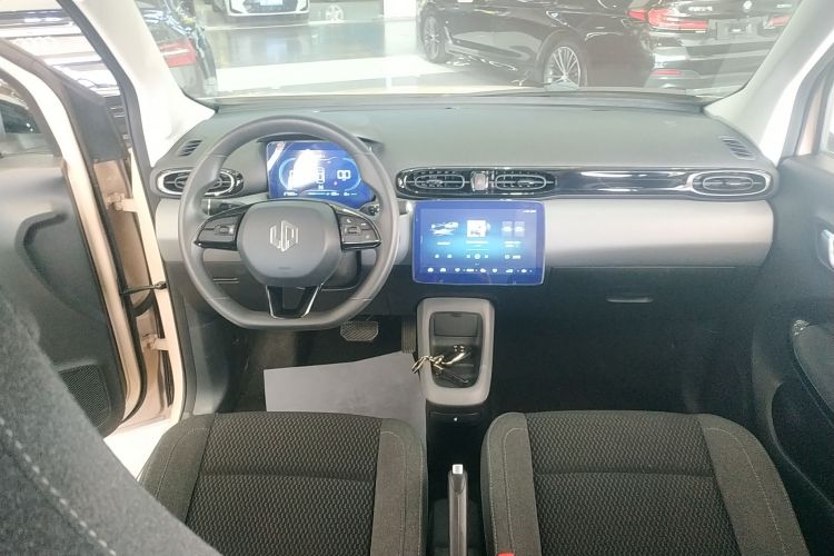 零跑汽车 零跑T03 2021款 400轻享版 三元锂中控内饰12