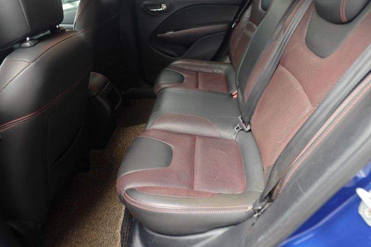 菲亚特 致悦 2014款 1.4T 自动运动版中控内饰21