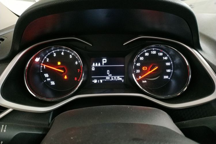 雪佛兰 科沃兹 2020款 325T 自动欣悦版中控内饰14