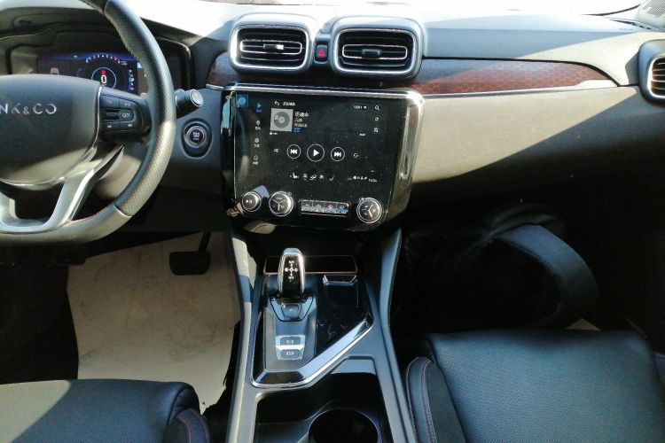 领克02 2018款 1.5T DCT两驱劲版 国V局部细节16