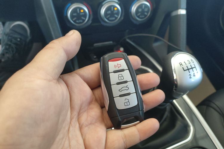 哈弗H6 2019款 运动版 1.5T 手动两驱精英型 国VI中控内饰7001