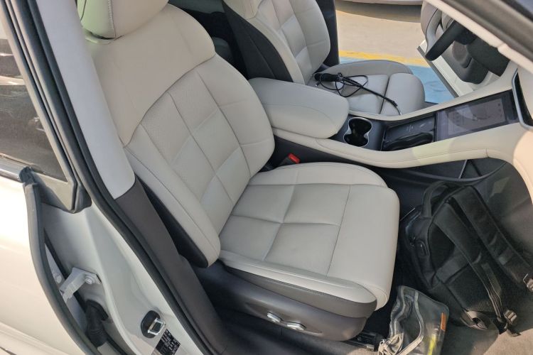 智己汽车 智己LS6 2023款 Max 长续航版局部细节41