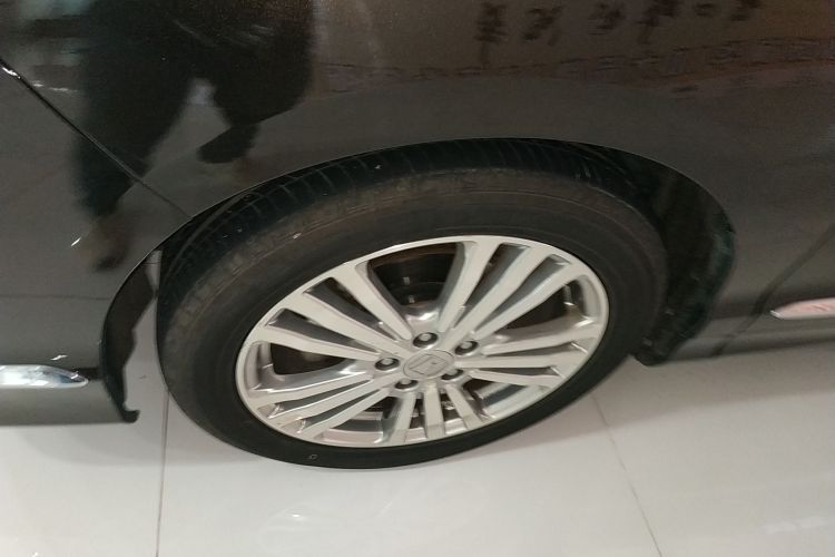 本田 艾力绅 2016款 2.4L 豪华版车身外观6001