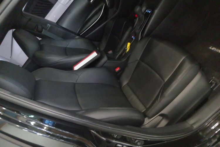 丰田 雷凌 2021款 双擎 1.8H E-CVT豪华版中控内饰41