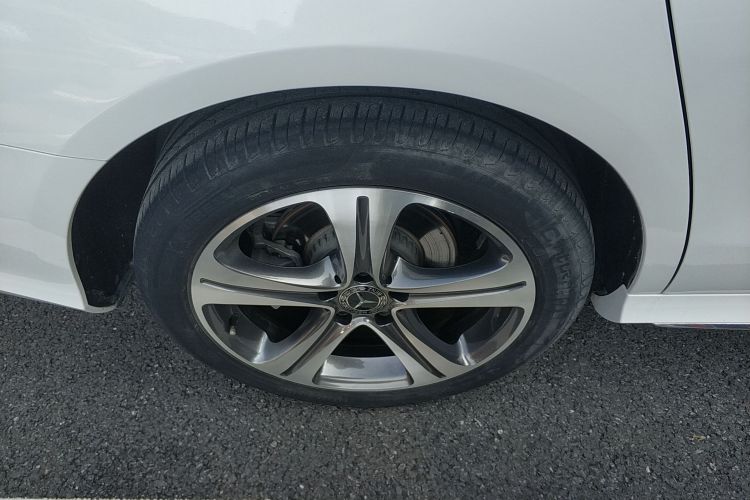 奔驰E级 2018款 E 200 L 运动型车身外观6008