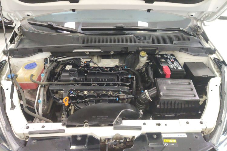 奇瑞 艾瑞泽5 2019款 改款PRO 1.5L CVT青春版 国VI机舱底盘24