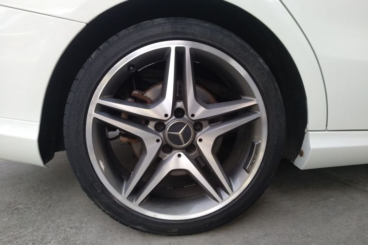 奔驰CLA 2018款 CLA 200 动感型车身外观6008