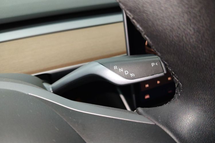 特斯拉 Model 3 2019款 标准续航后驱升级版中控内饰18