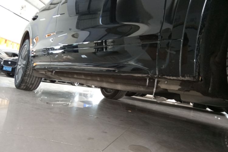 奥迪Q5L 2023款 40T 豪华动感型局部细节9001