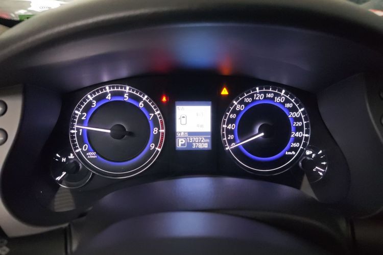 英菲尼迪QX50 2015款 2.5L 舒适版局部细节14