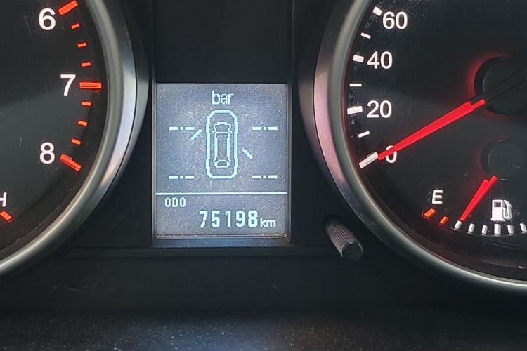 哈弗H6 2014款 运动版 1.5T 手动两驱精英型中控内饰15