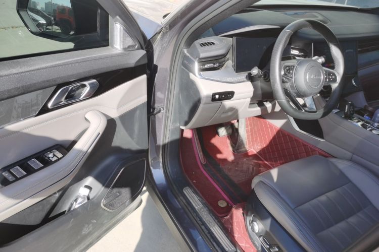 领克09 EM-P 2023款 2.0TD EM-P 远航版PM 七座中控内饰7003