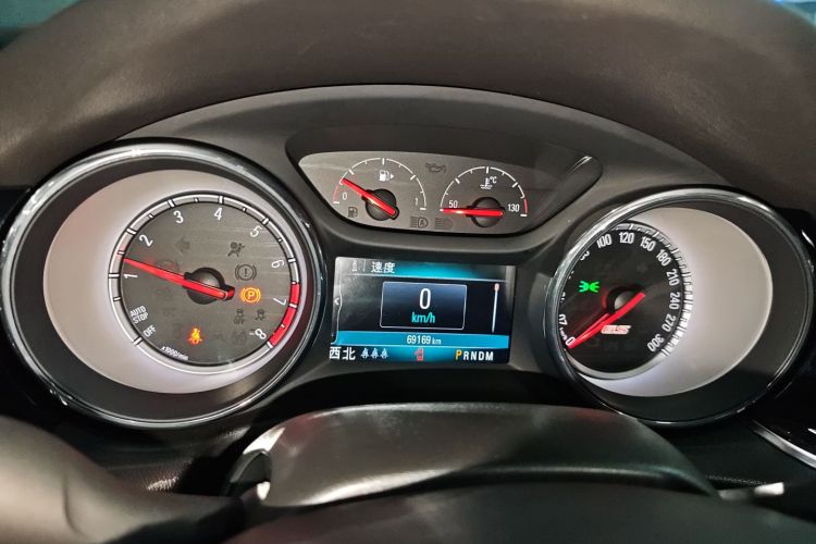 别克 君威 2019款 GS 28T 精英型 国VI中控内饰14