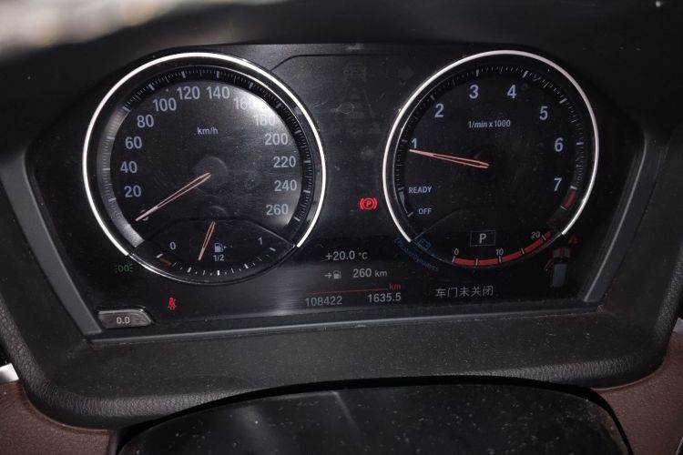 宝马X1 2020款 sDrive20Li 尊享型中控内饰14