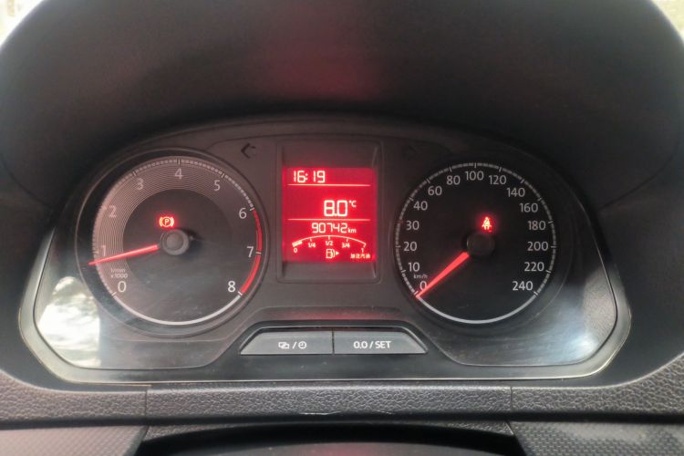 大众 捷达 2017款 1.5L 手动时尚型中控内饰14