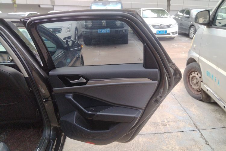 大众 速腾 2020款 200TSI DSG舒适型 国VI中控内饰45