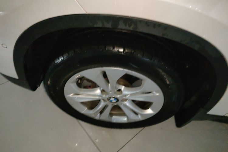 宝马X1 2016款 sDrive18Li 尊享型车身外观6007