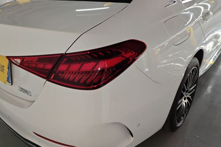 奔驰C级 2023款 C 260 L 运动版车身外观6006