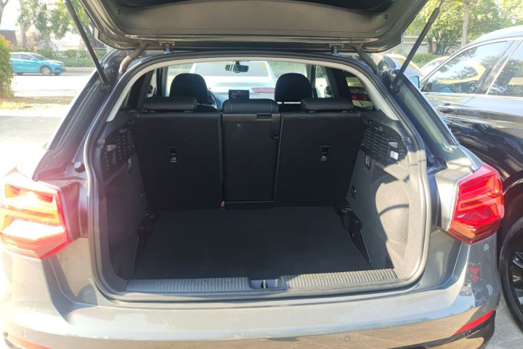 奥迪Q2L 2020款 35 TFSI 进取动感型局部细节23