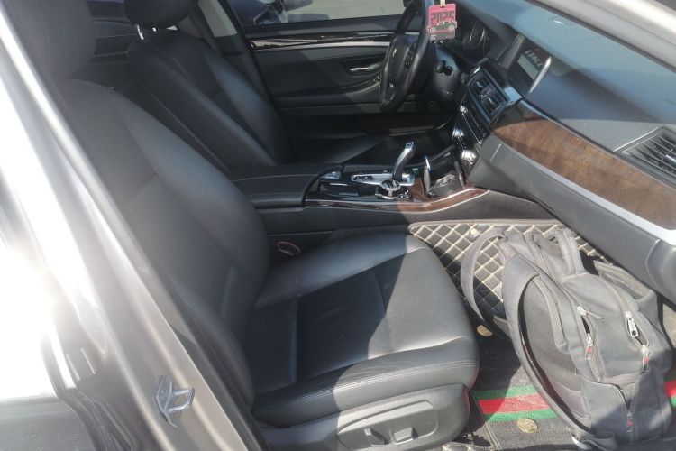 宝马5系 2017款 525Li 领先型局部细节41