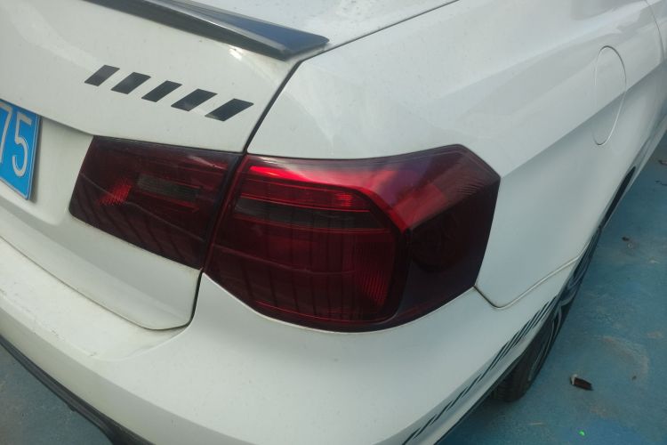 大众 捷达 2015款 质惠版 1.6L 手动时尚型车身外观9